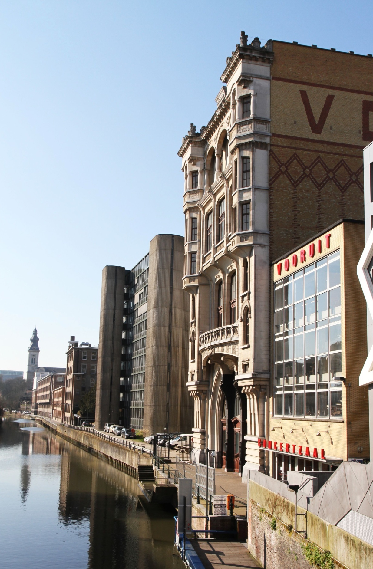 Feestlokaal Vooruit - Kunstencentrum VIERNULVIER, Gent