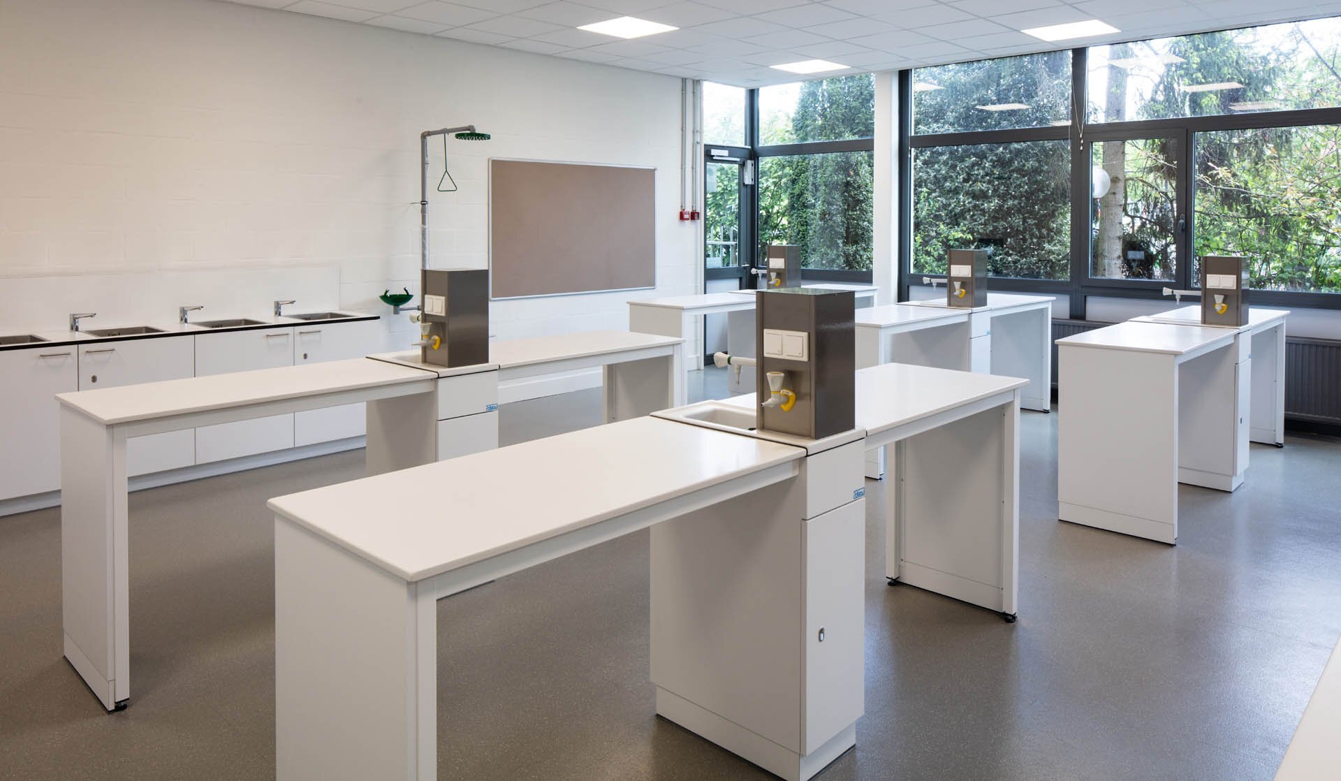 Regina Caeli Lyceum - Dilbeek